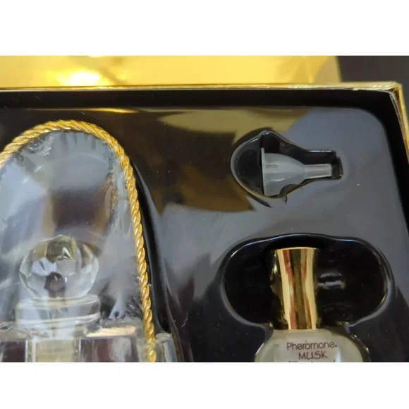 Marilyn Miglin Perfume Gift with Crystal Refillable Bottle 6 Scents BNIB - Picture 5 of 6